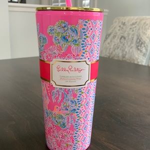 Lilly pulitzer tumbler